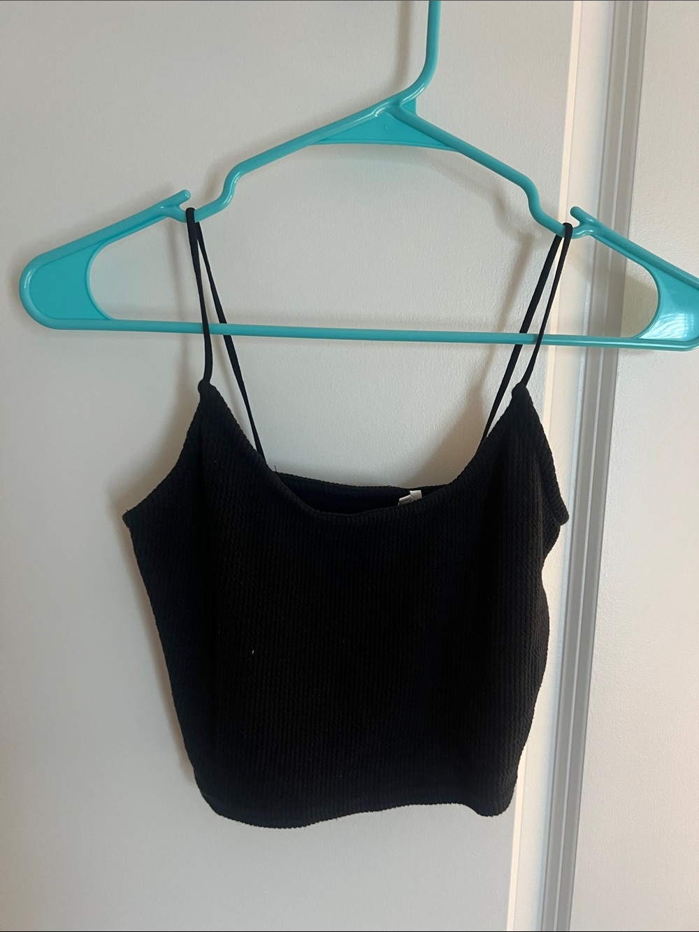 PacSun Black Ribbed Spaghetti Strap Crop Top